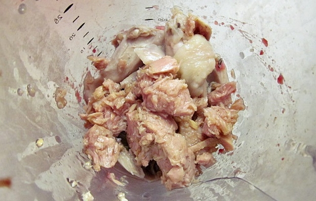 Vaříme pro kočky: recept na bochánky s červenou řepou - K rýži přidáme maso